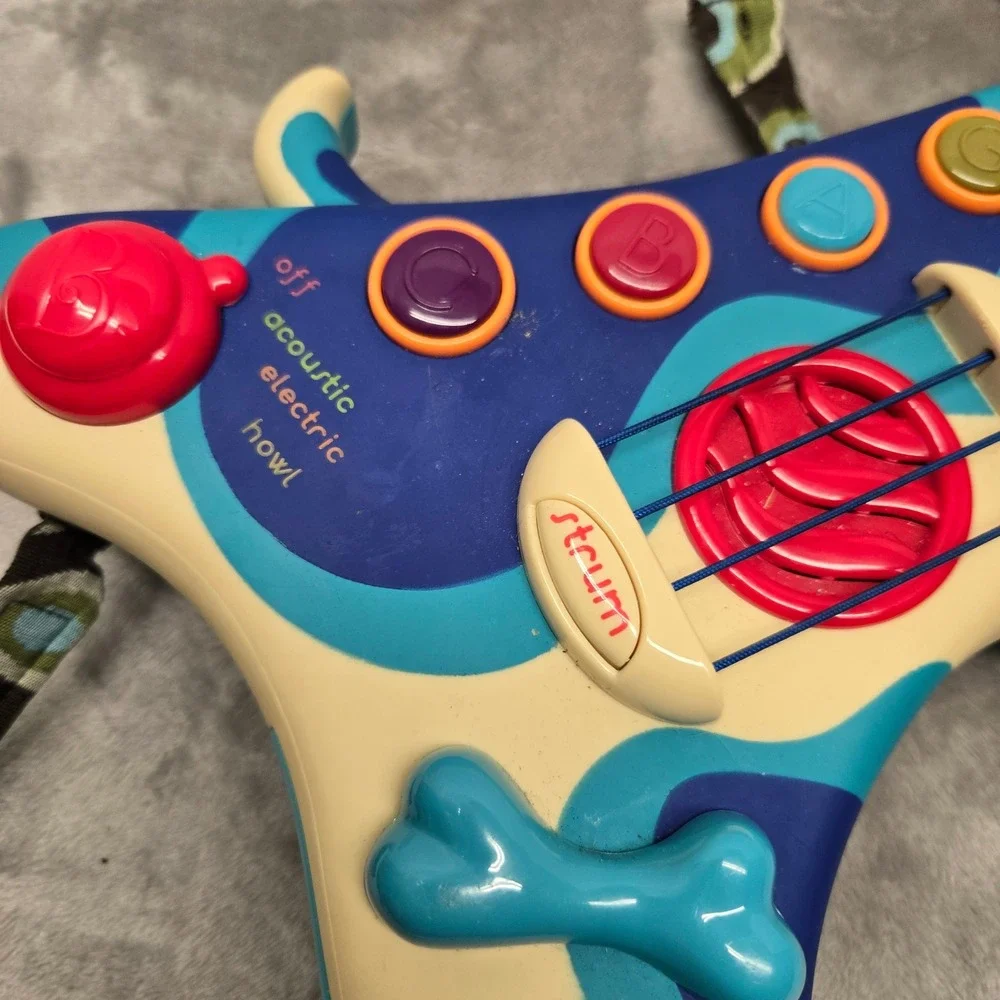 B. Toys along whammy